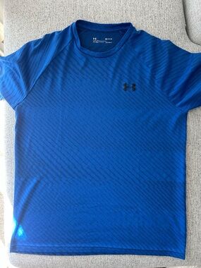 Under Armour Men’s Royal Blue Short Sleeve Athletic Tee
